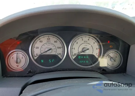 2010 Chrysler Town & Country Lx z USA, uszkodzony, nr VIN 2A4RR4DE2AR226438